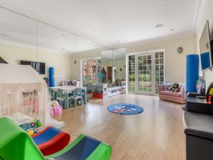 Photo 10- click for photo gallery